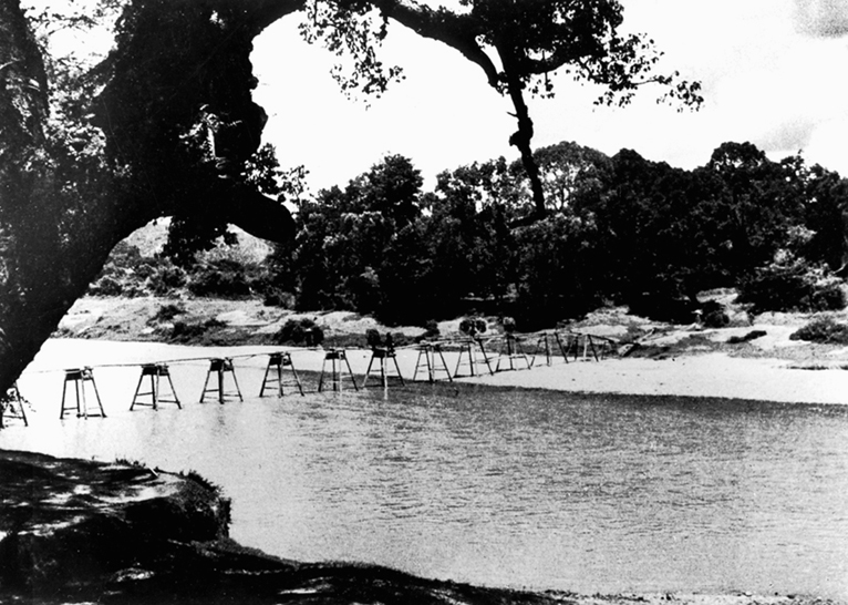 1934年10月，红军北上抗日时的一个出发点——江西省瑞金城南35里的武阳威渡口.jpg