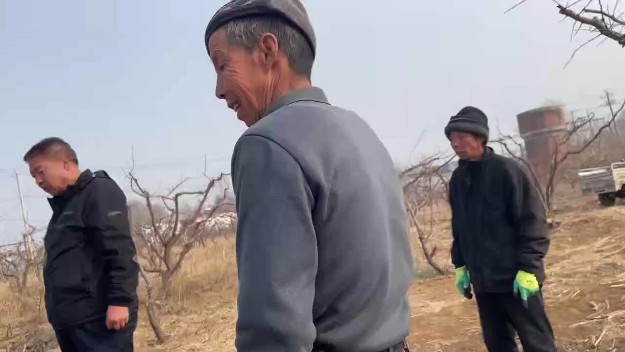 王北斗第十一次依刘怡《千年一回眸》编唱《3.12正月二十四今母往生百日之际吾陪弟驱车与姐夫及姑母一起乡坟 ...